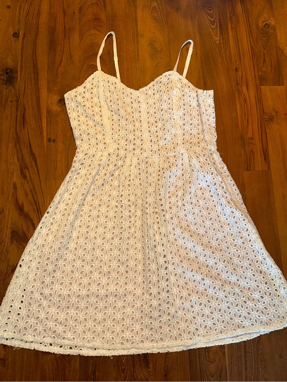 Pins and Needles Women Cream Eyelet Sundress with Spaghetti Straps Size 4